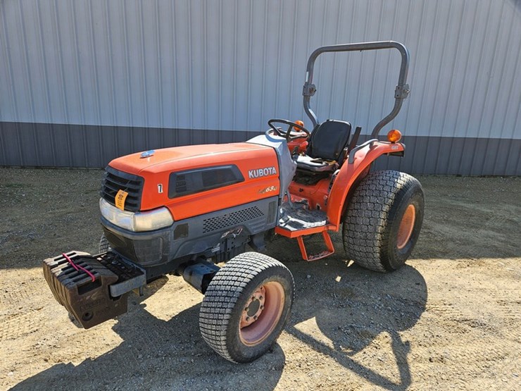 kubota-l4630-image-1