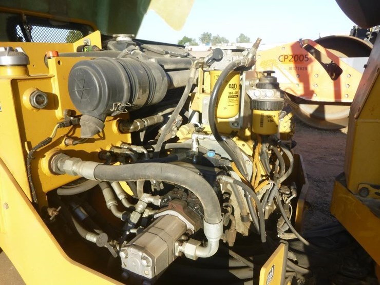 2008-caterpillar-cb34-image-24