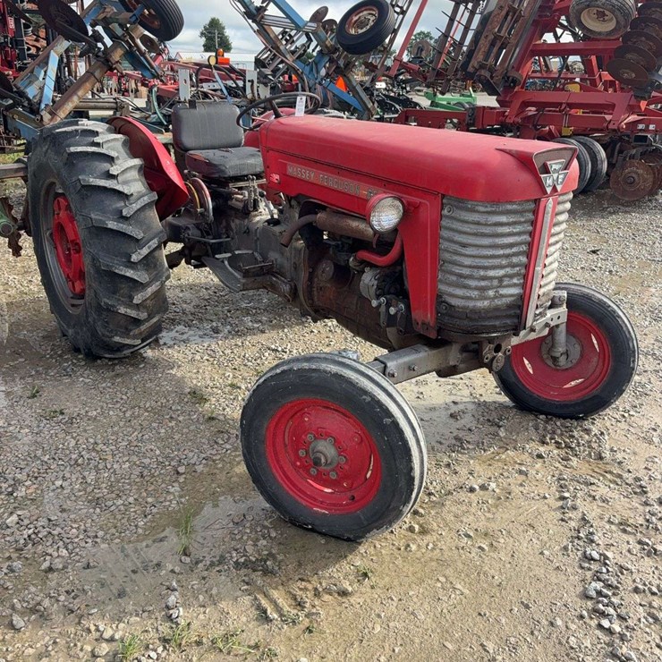 MASSEY-FERGUSON 65