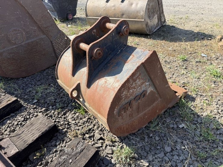 takeuchi-tb175-image-4