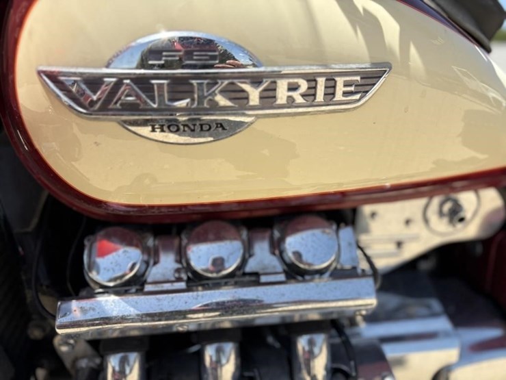 l3---1998-honda-valkyrie-f6-image-10