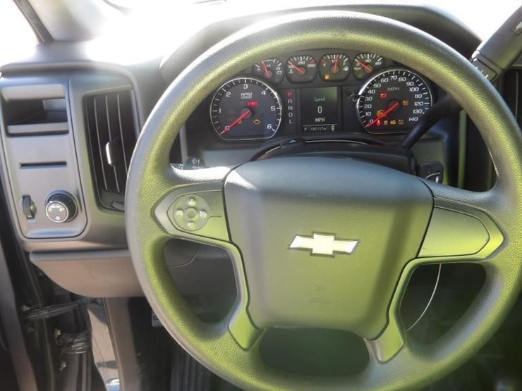 2018-chevrolet-silverado-1500-image-16