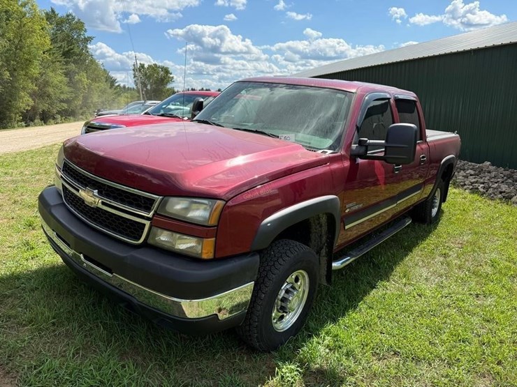 2007-chevrolet-silverado-2500-image-1