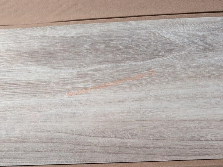 glue-down-luxury-vinyl-planks-image-4