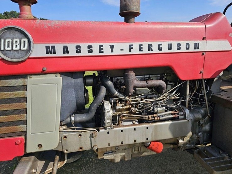 massey-ferguson-1080-image-13