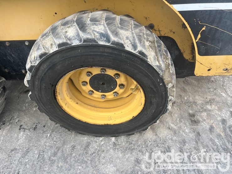 caterpillar-216b-image-12