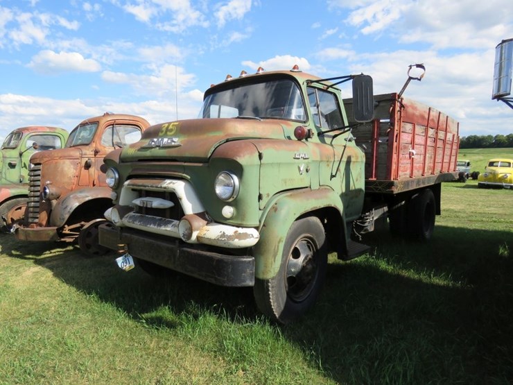 1958-gmc-370-series-truck-image-3
