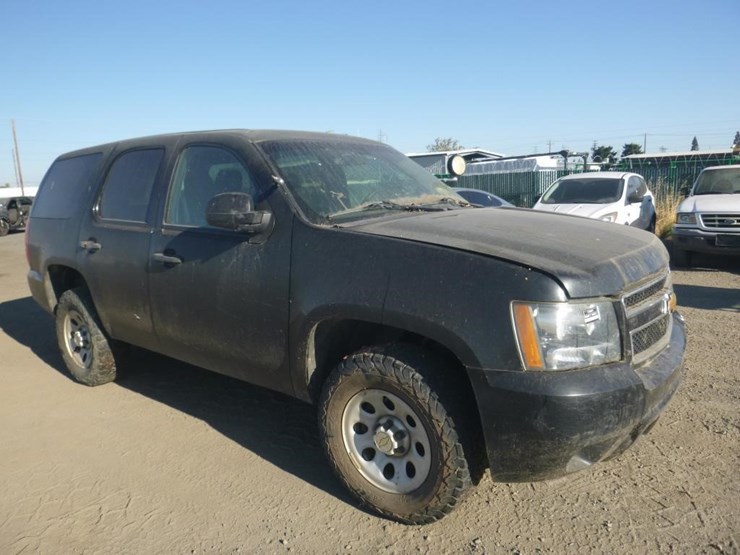 2014-chevrolet-tahoe-image-2