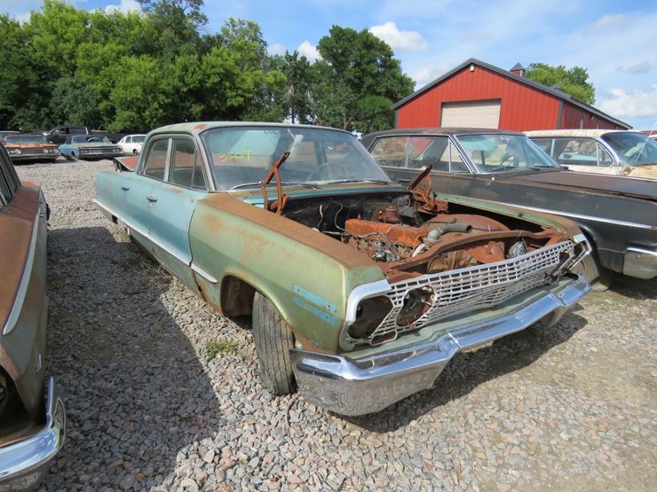1963-chevrolet-impala-4dr-sedan-image-1