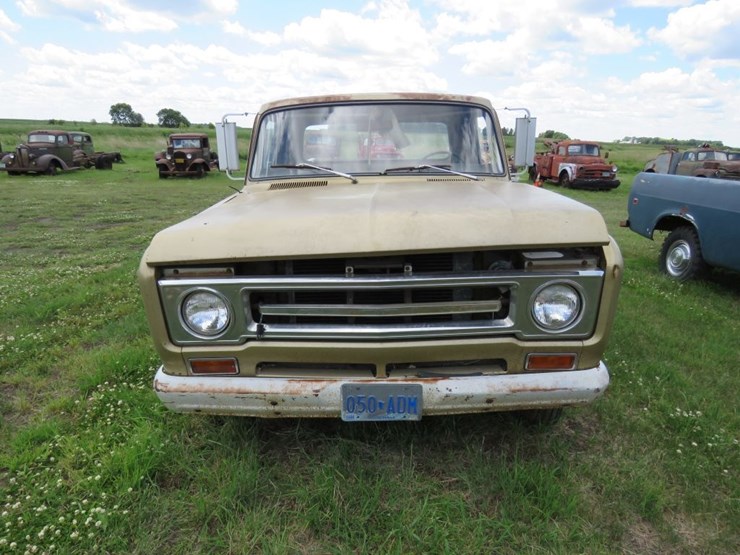 1969-international-1100-image-2