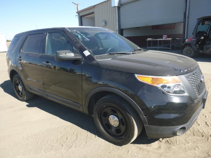 2015-ford-explorer-image-2