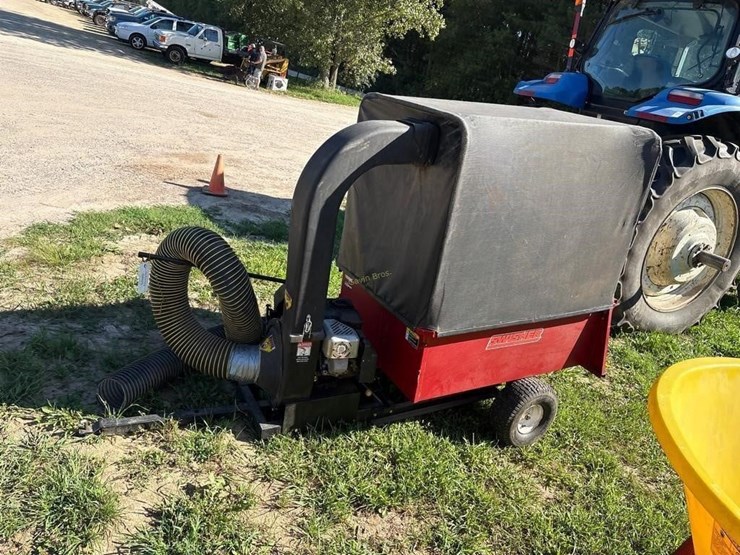 swisher-lawn-vac-with-8.75-hp-engine-image-4