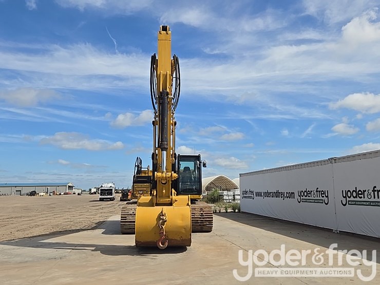 2019-caterpillar-336-image-8