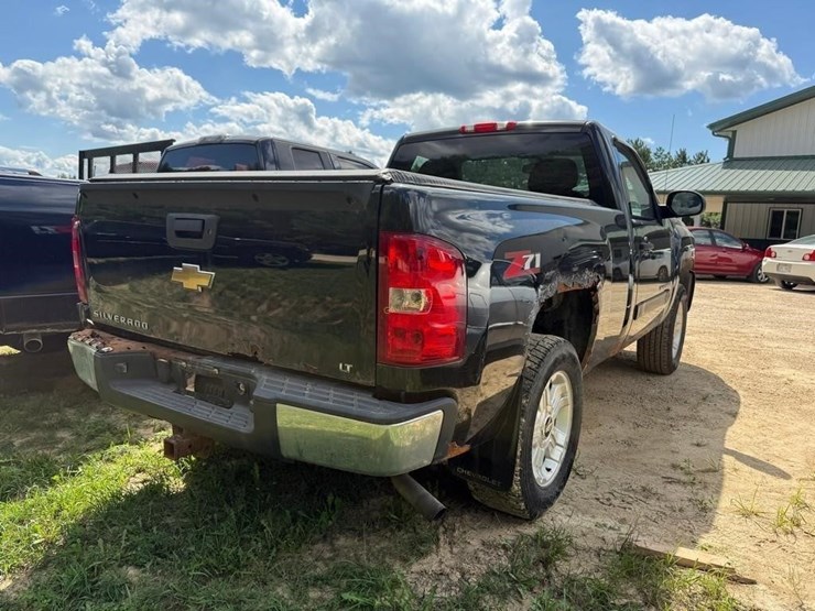 2007-chevrolet-silverado-1500-z71-image-3