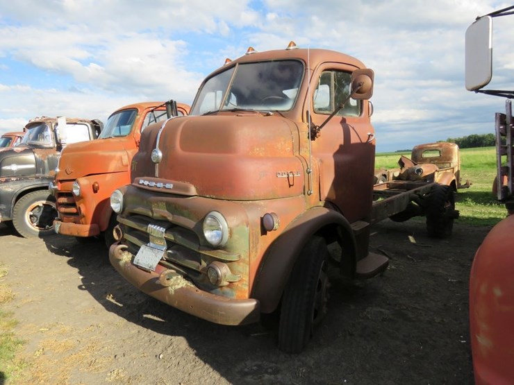 1951/2-dodge-b-series-coe-truck-image-3