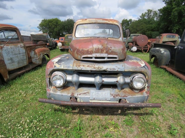 1951-ford-f1-image-2