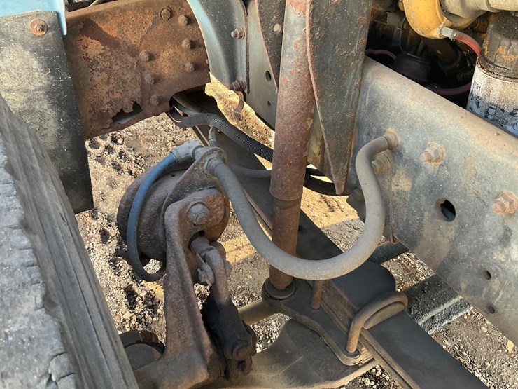 #1993-•-chevrolet-kodiak-single-axle-semi-tractor-image-58