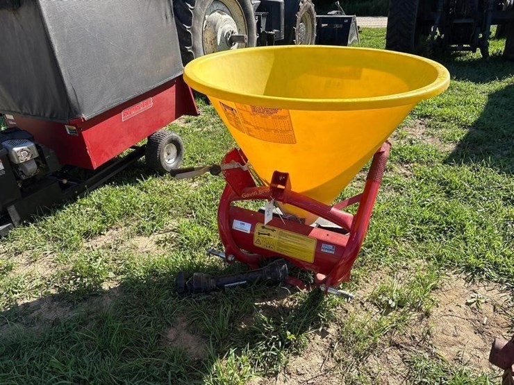 king-kutter-400-broadcast-spreader-image-2