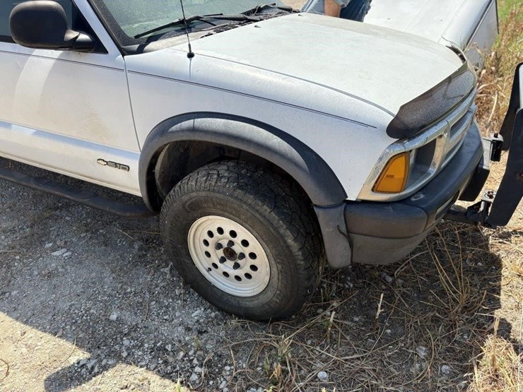 1997-chevrolet-s10-image-4
