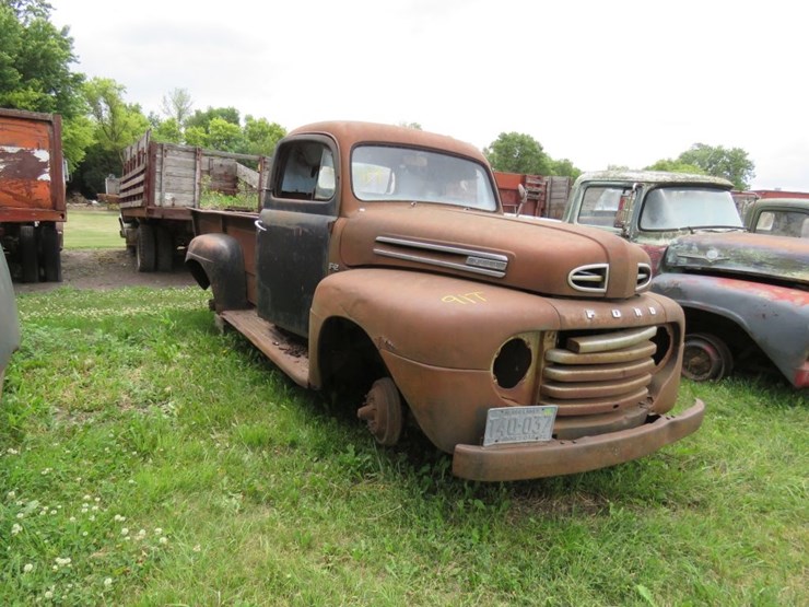 1948-ford-f2-pickup-image-1