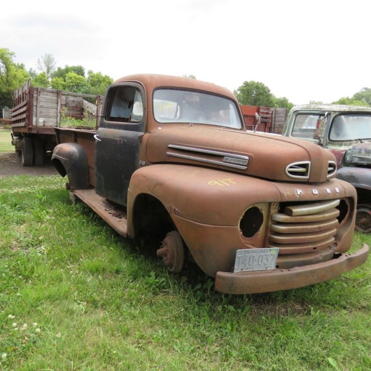 1948 Ford F2 Pickup