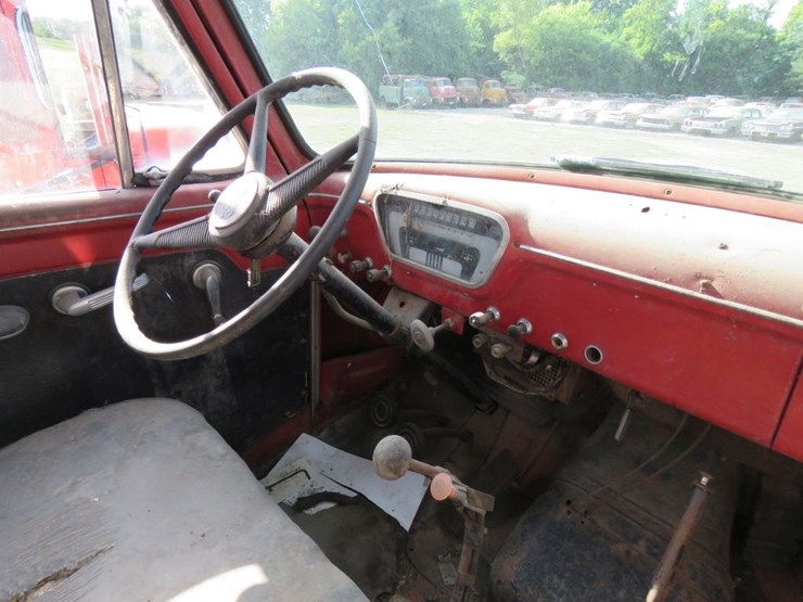 1955-ford-c600-image-6
