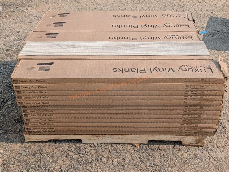 glue-down-luxury-vinyl-planks-image-2