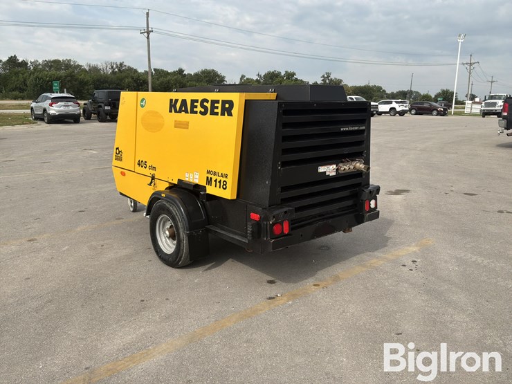 2022-massey-ferguson-730-image-7