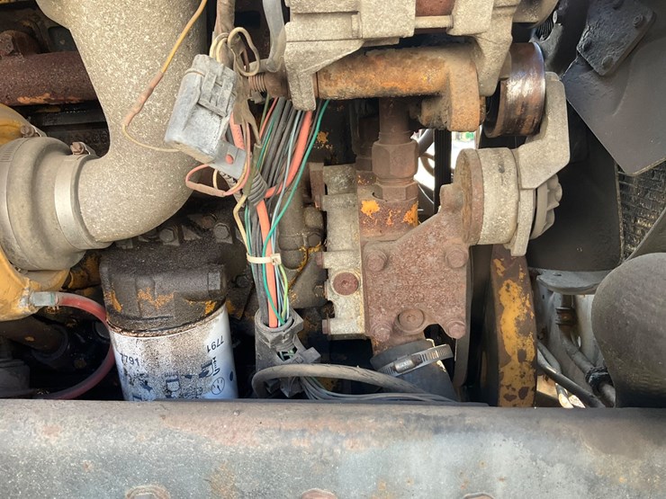 #1993-•-chevrolet-kodiak-single-axle-semi-tractor-image-61