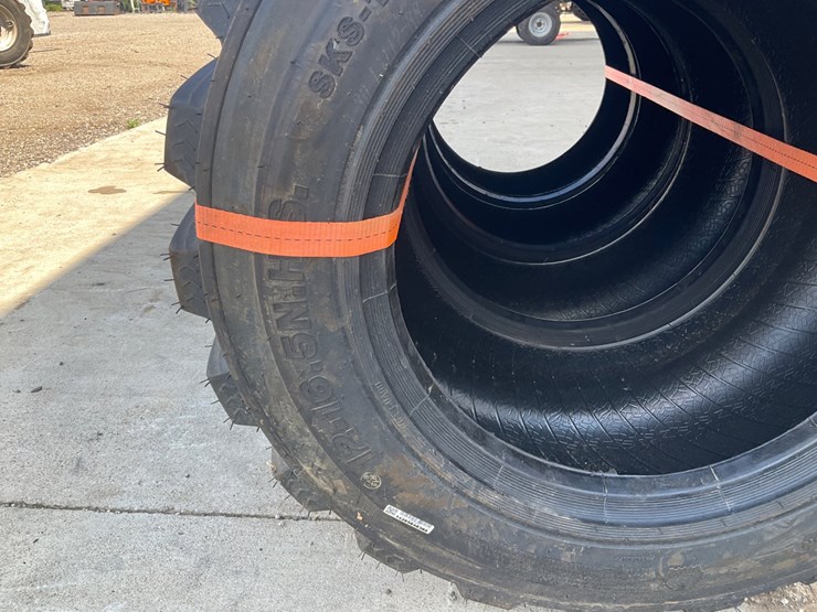 #4060-•-new-12-16.5-sks1-tires-image-4