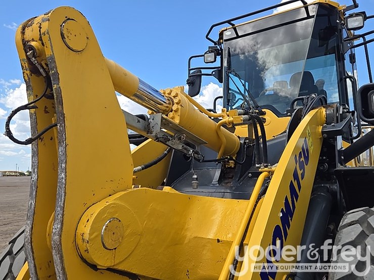 2024-komatsu-wa320-8-image-18