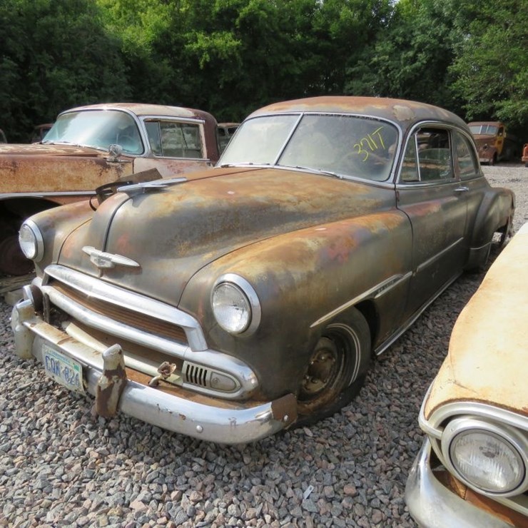 1951 Chevrolet Styleline Deluxe 2dr Sedan