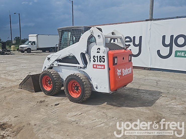2011-bobcat-s185-image-4