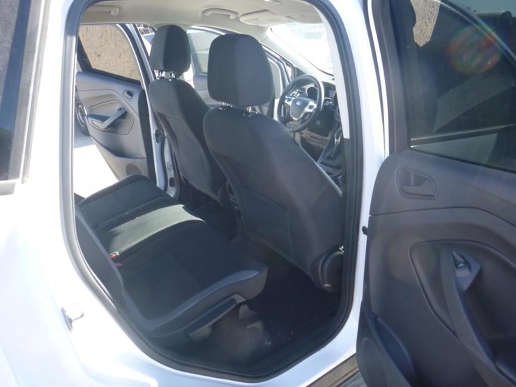 2014-ford-escape-image-8