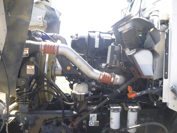 2011-kenworth-t400-image-26