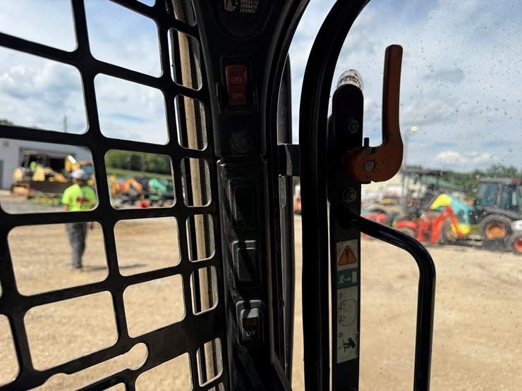 2019-bobcat-s595-image-21