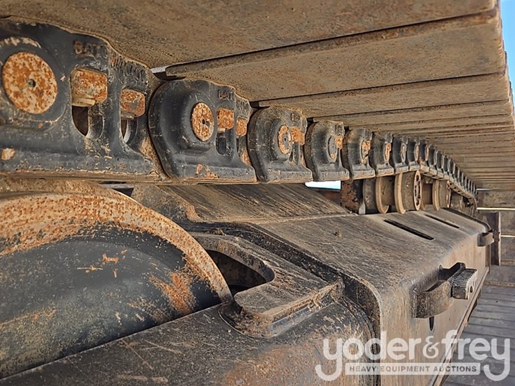 2019-caterpillar-336-image-12