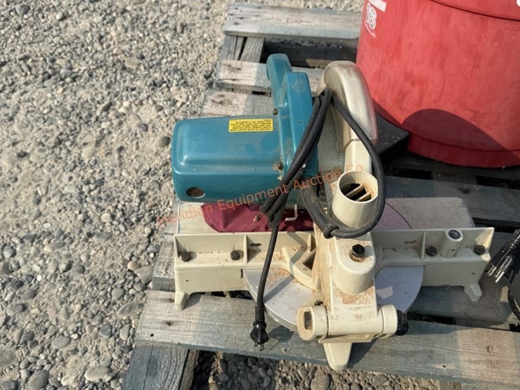 shop-&-tool-lot---see-description-image-12