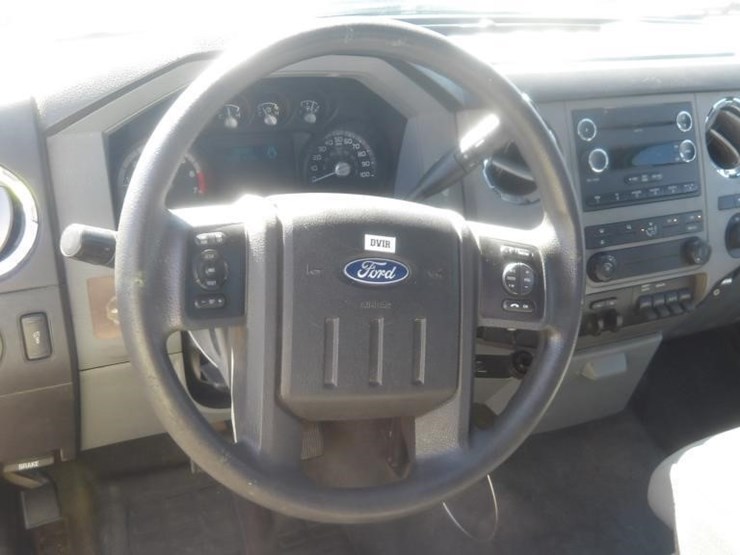 2011-ford-f350-image-12