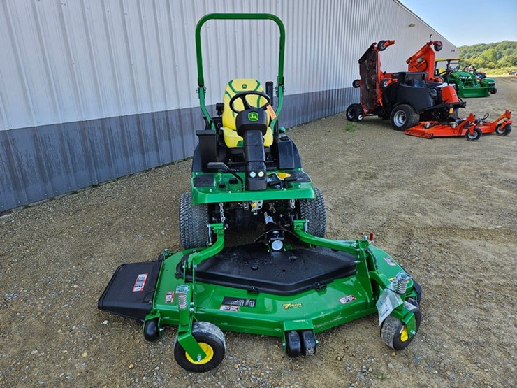 2023-john-deere-1570-image-8