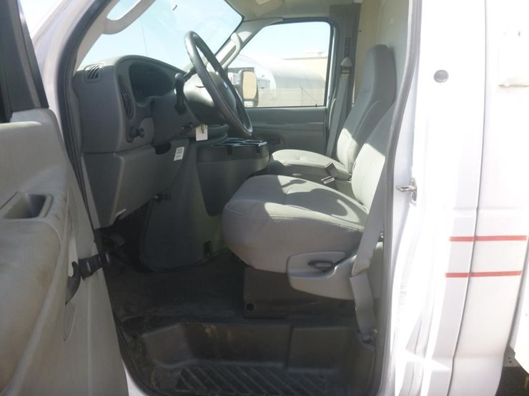 2007-ford-e450-image-11