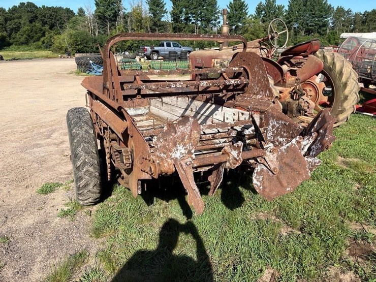 ground-driven-manure-spreader-image-6