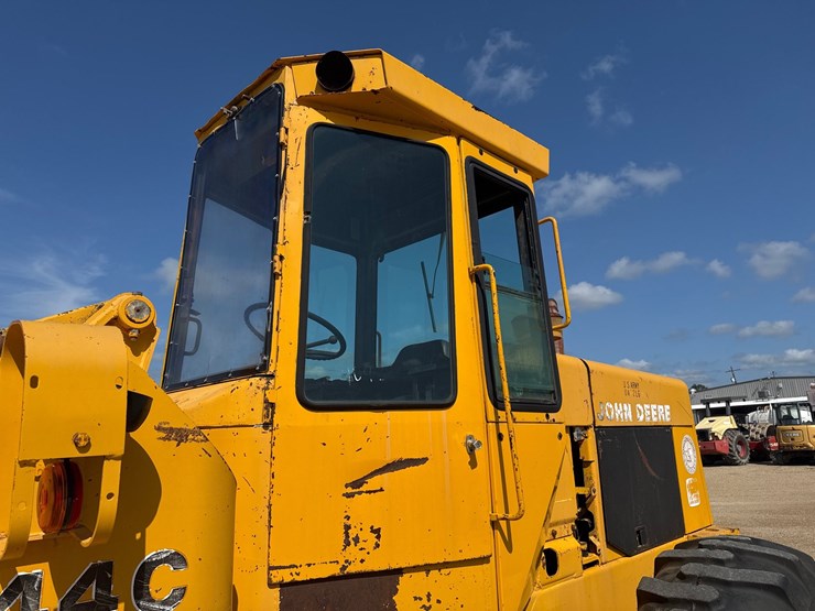 deere-644c-image-13