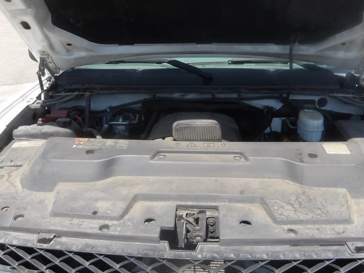2011-chevrolet-silverado-2500-image-11