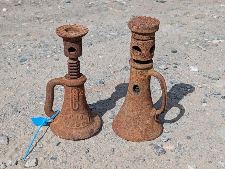2--screw-jacks-image-1