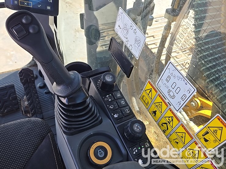 2019-caterpillar-336-image-80
