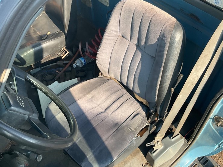 #1993-•-chevrolet-kodiak-single-axle-semi-tractor-image-87