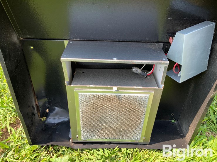 rv-black-range-hood-image-10