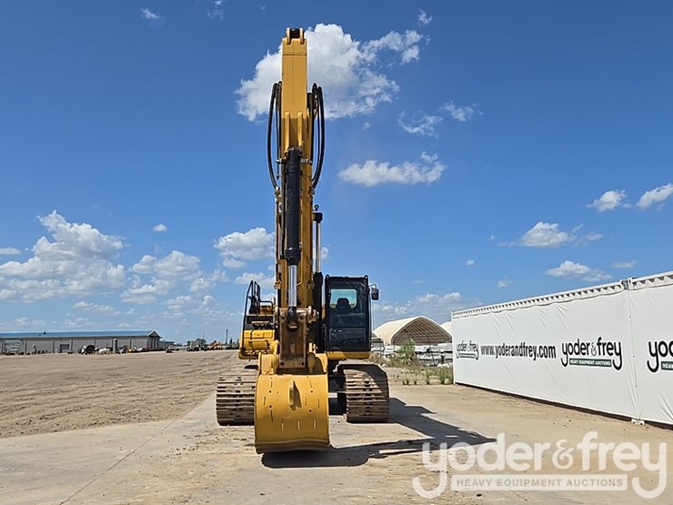 2019-caterpillar-336-image-8