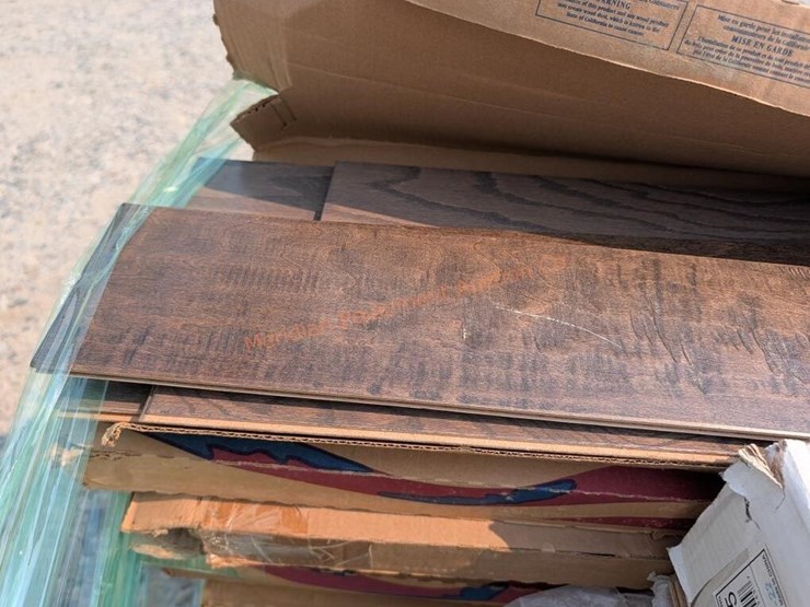 misc-engineered-hardwood-&-click-together-laminate-image-15